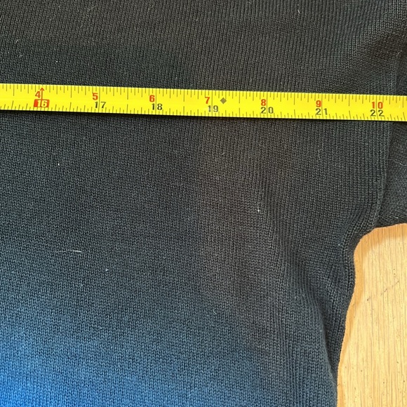 Rock & Republic Women’s Long Sleeve Sweatshirt W/ Criss-Cross Design, Size L - Picture 10 of 10